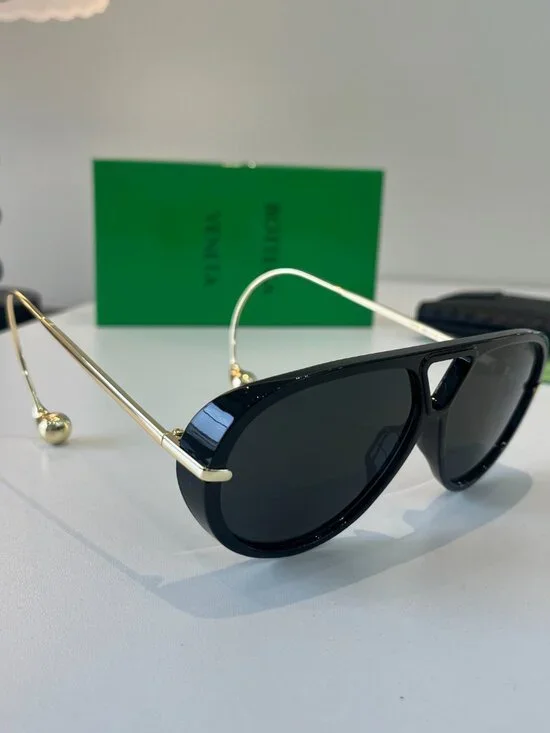 Bottega Veneta Women's Aviator Sunglasses - Picture 8 of 8